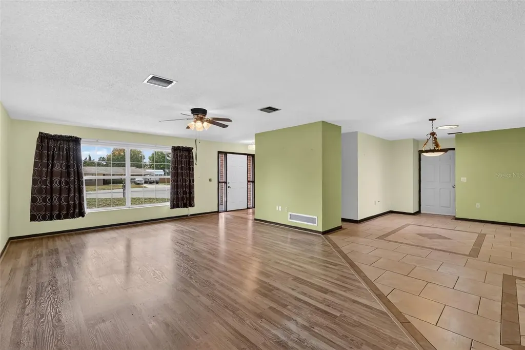 660 Oleander Street Mount Dora FL 32757