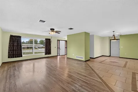 660 Oleander Street Mount Dora FL 32757