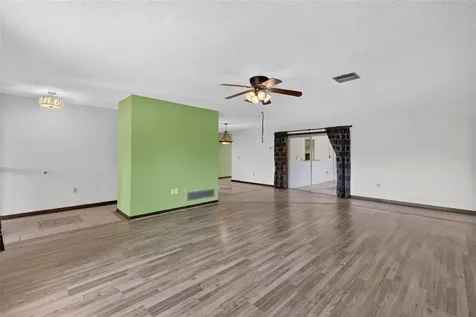 660 Oleander Street Mount Dora FL 32757