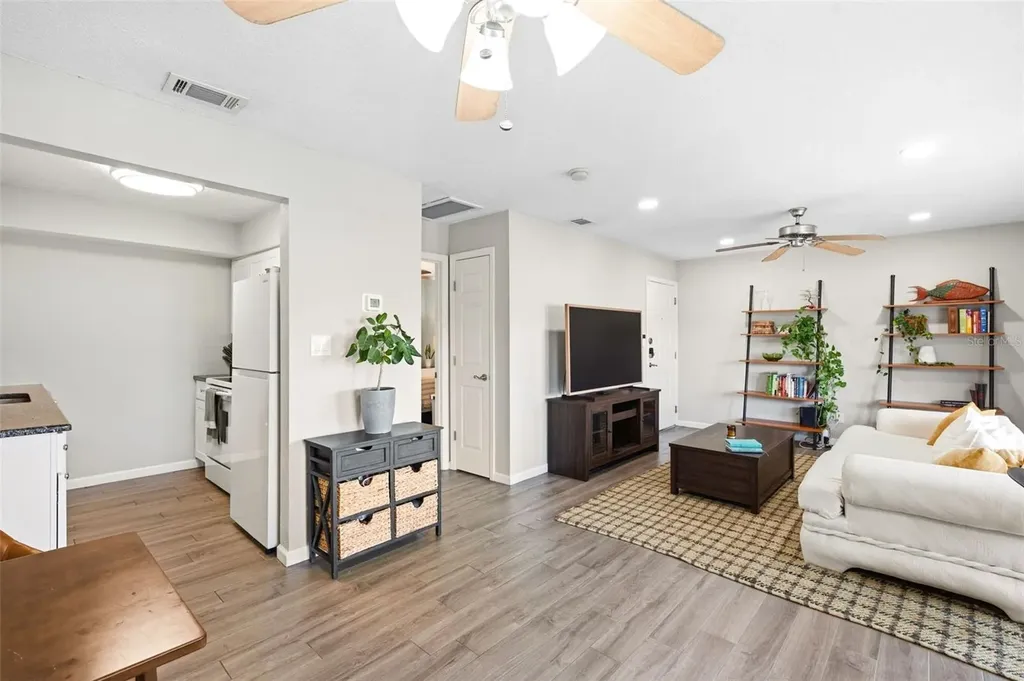 4725 Coquina Key Drive SE St Petersburg FL 33705