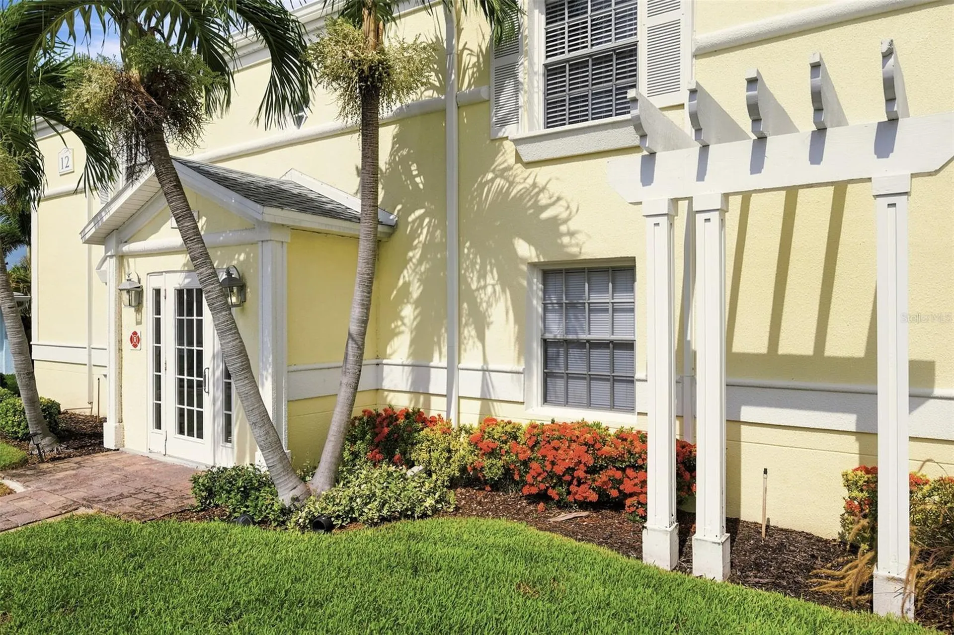 4725 Coquina Key Drive SE St Petersburg FL 33705