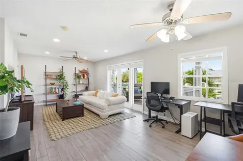 4725 Coquina Key Drive SE St Petersburg FL 33705