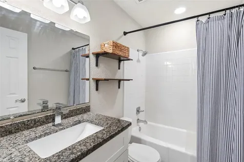 4725 Coquina Key Drive SE St Petersburg FL 33705