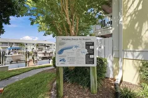4725 Coquina Key Drive SE St Petersburg FL 33705