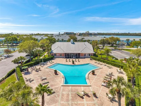4725 Coquina Key Drive SE St Petersburg FL 33705