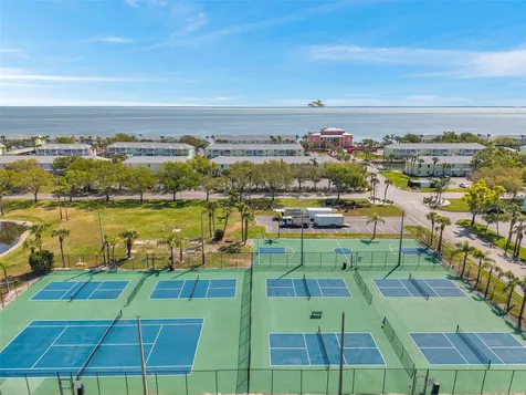4725 Coquina Key Drive SE St Petersburg FL 33705