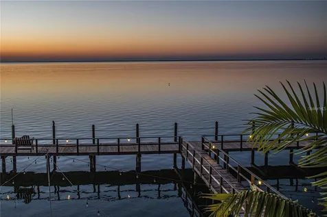 4725 Coquina Key Drive SE St Petersburg FL 33705