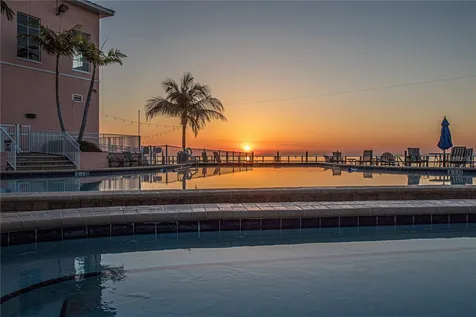 4725 Coquina Key Drive SE St Petersburg FL 33705