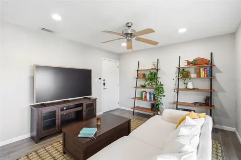 4725 Coquina Key Drive SE St Petersburg FL 33705