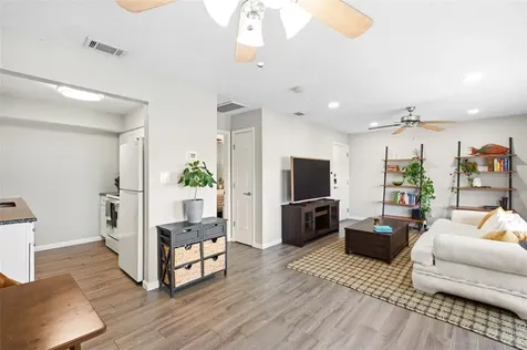 4725 Coquina Key Drive SE St Petersburg FL 33705