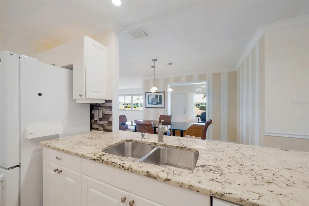 6615 10th Avenue W Bradenton FL 34209