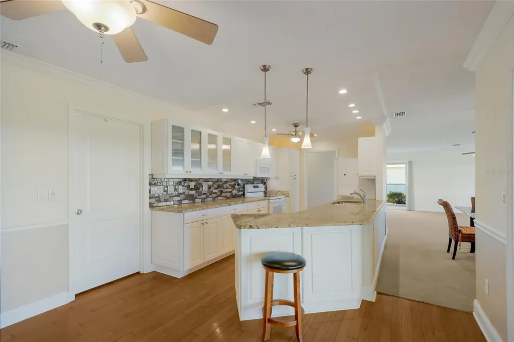 6615 10th Avenue W Bradenton FL 34209