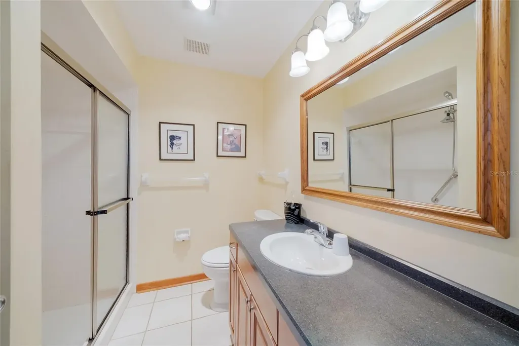 6615 10th Avenue W Bradenton FL 34209
