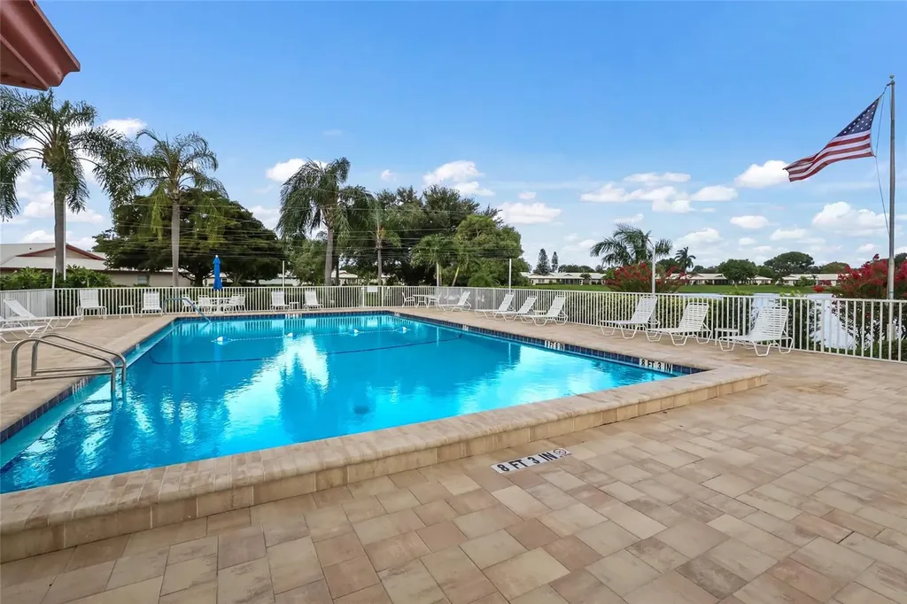 6615 10th Avenue W Bradenton FL 34209