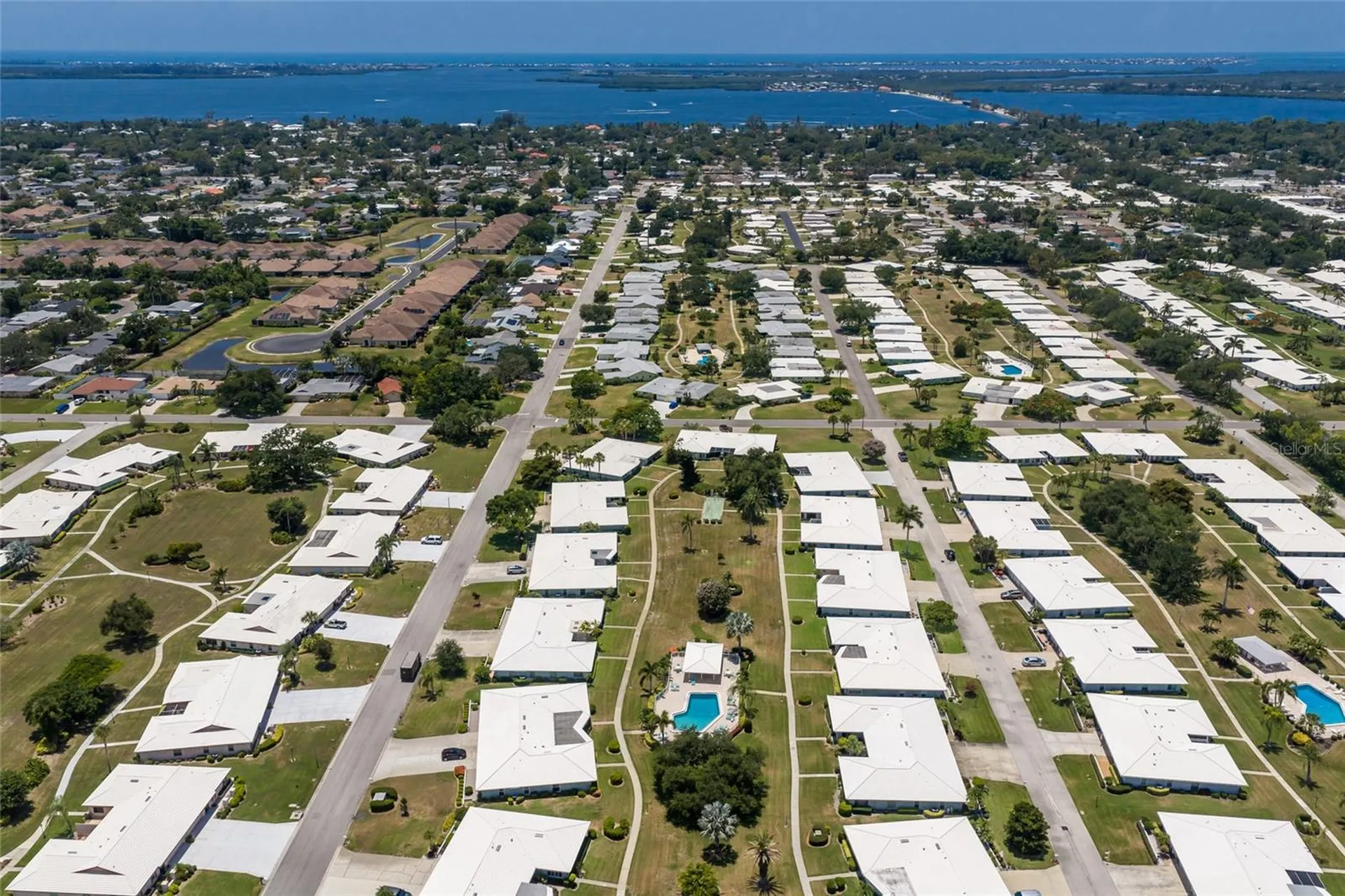 6615 10th Avenue W Bradenton FL 34209