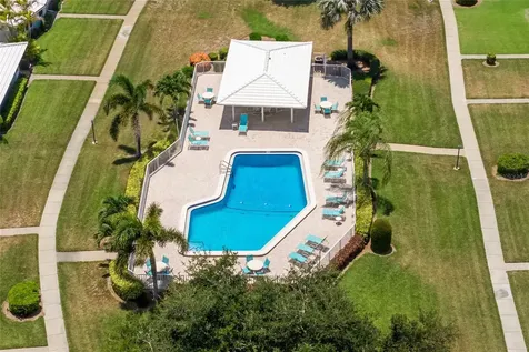 6615 10th Avenue W Bradenton FL 34209