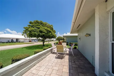 6615 10th Avenue W Bradenton FL 34209