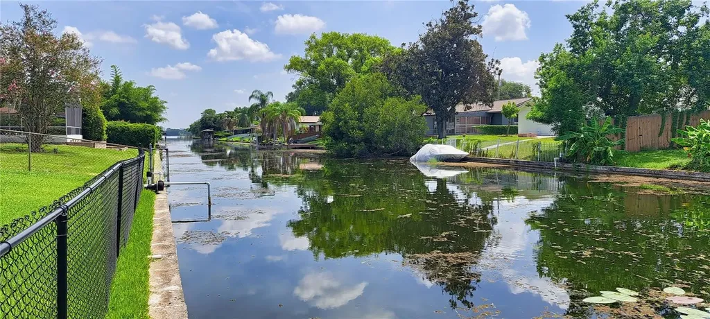 2400 Lauderdale Court Orlando FL 32805