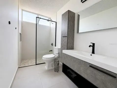 Carr 844 1d-5 San Juan Chalets San Juan PR 00926