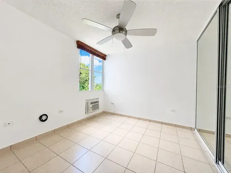 Carr 844 1d-5 San Juan Chalets San Juan PR 00926