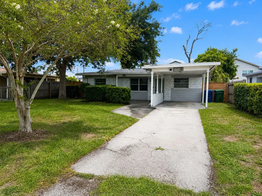 4314 W Carmen Street Tampa FL 33609