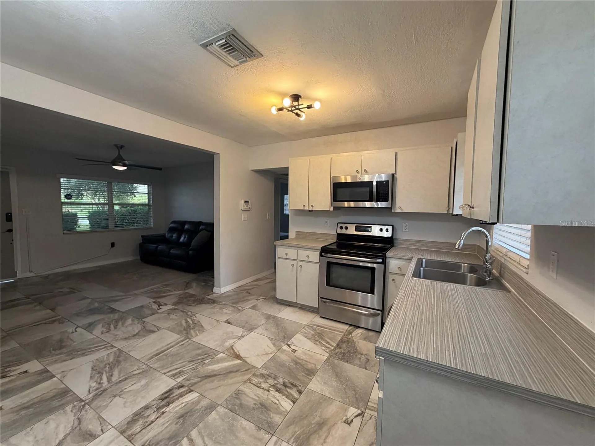 4314 W Carmen Street Tampa FL 33609