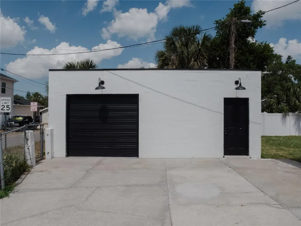 2916 N 21st Street Tampa FL 33605