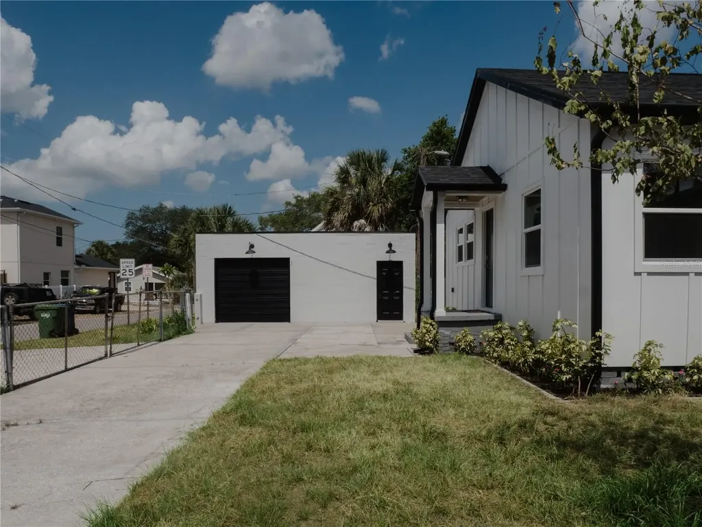 2916 N 21st Street Tampa FL 33605