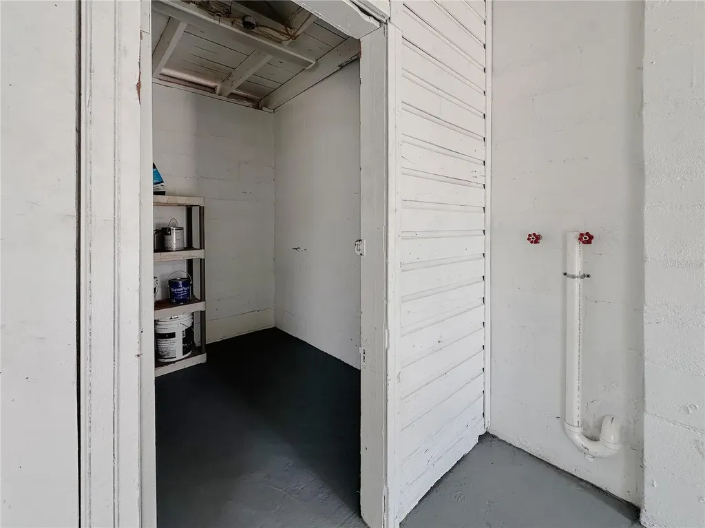 2916 N 21st Street Tampa FL 33605