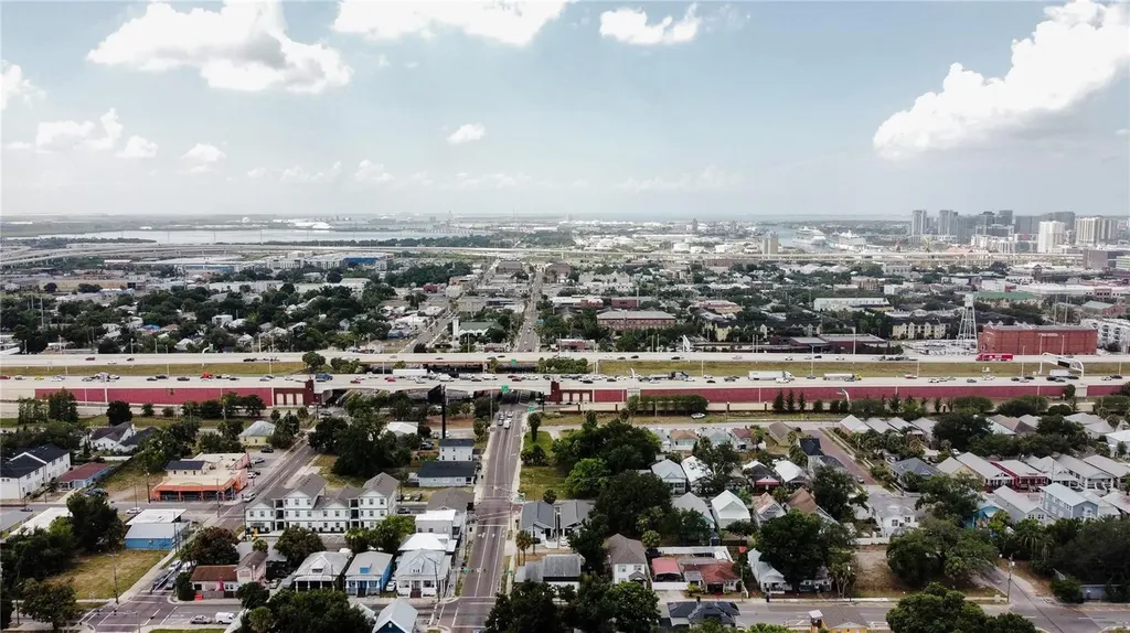 2916 N 21st Street Tampa FL 33605