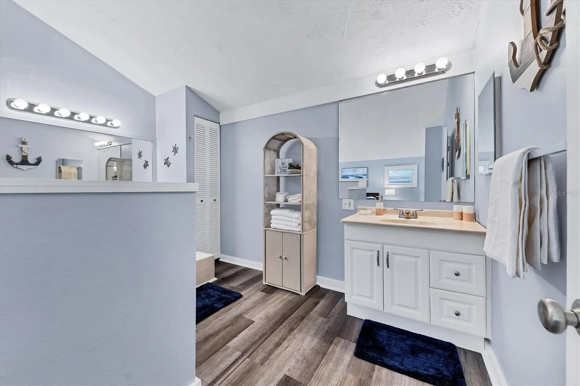 900 Beverly Avenue Largo FL 33770