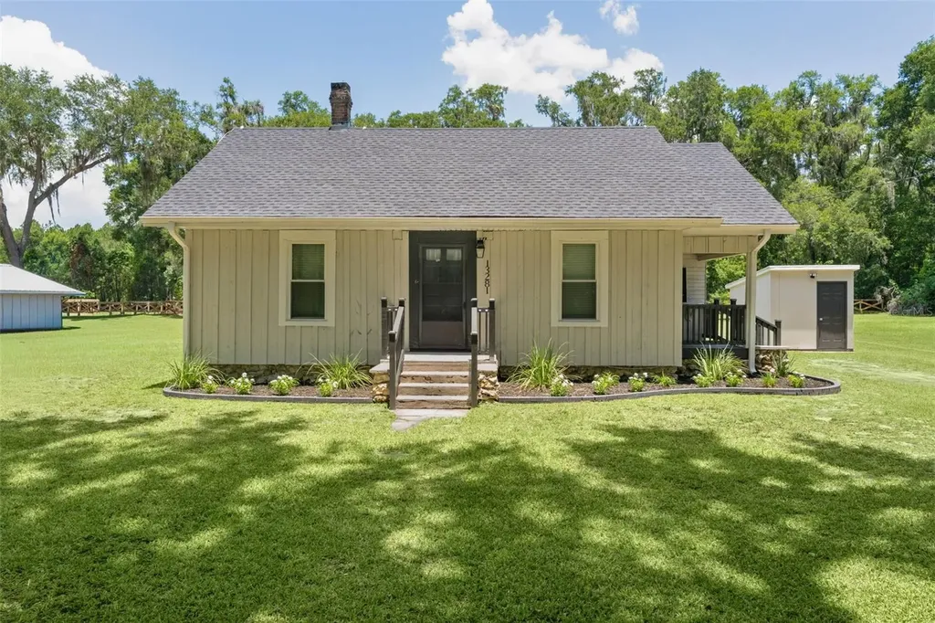 13281 SE 122nd Place Ocklawaha FL 32179