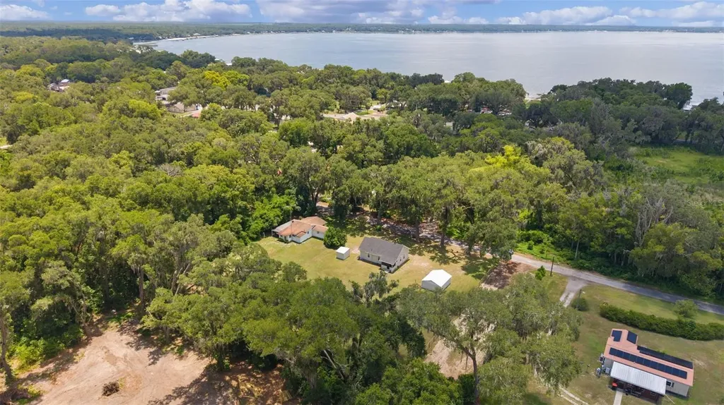 13281 SE 122nd Place Ocklawaha FL 32179
