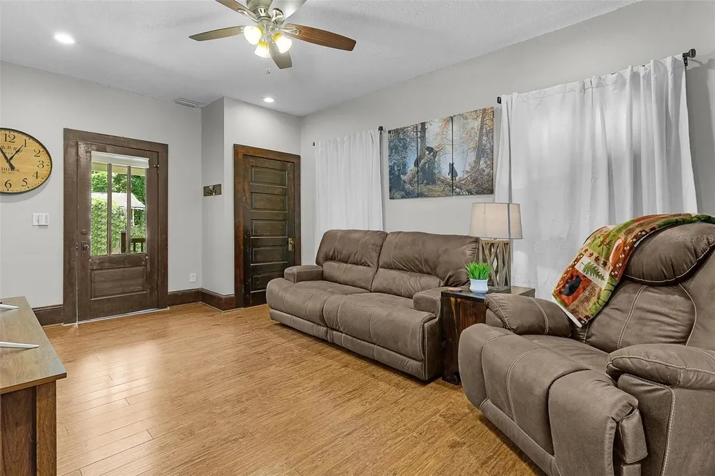 13281 SE 122nd Place Ocklawaha FL 32179