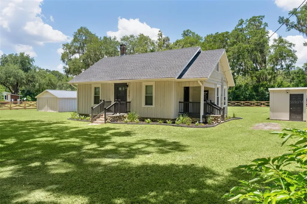 13281 SE 122nd Place Ocklawaha FL 32179