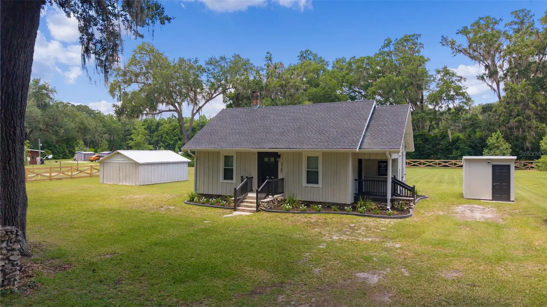 13281 SE 122nd Place Ocklawaha FL 32179