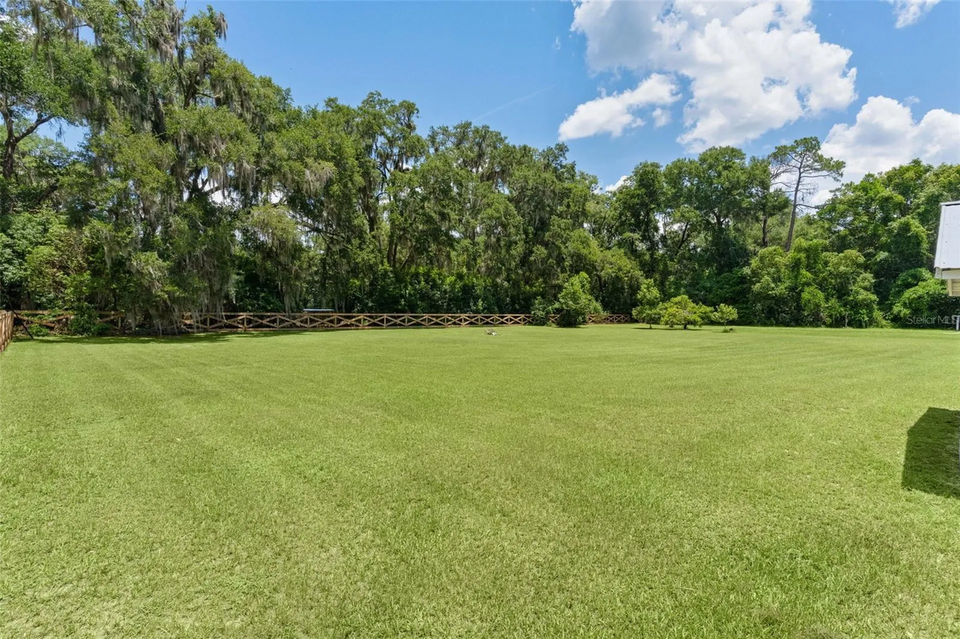 13281 SE 122nd Place Ocklawaha FL 32179