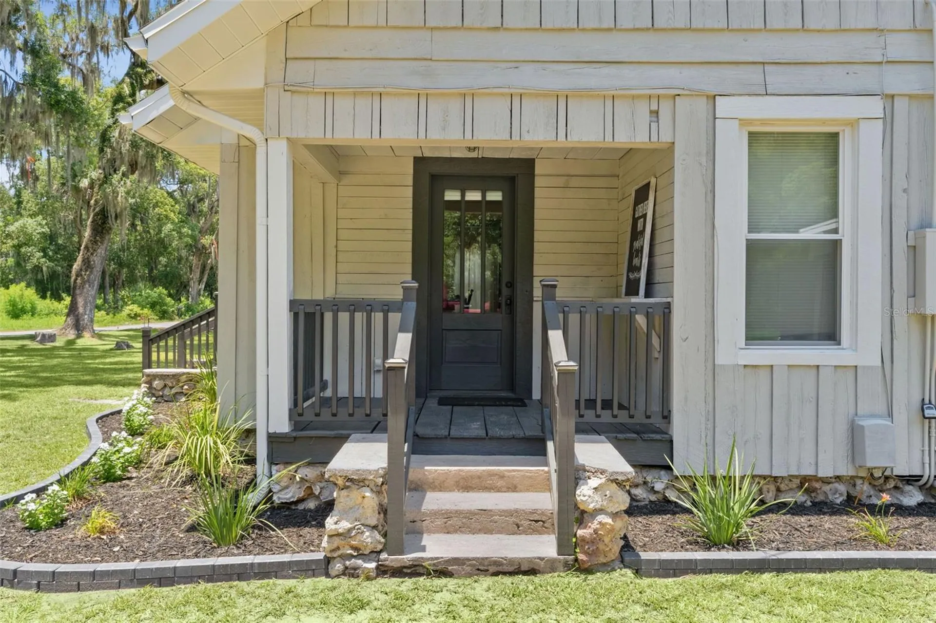 13281 SE 122nd Place Ocklawaha FL 32179