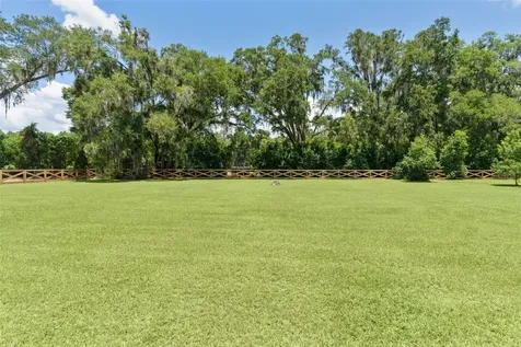 13281 SE 122nd Place Ocklawaha FL 32179