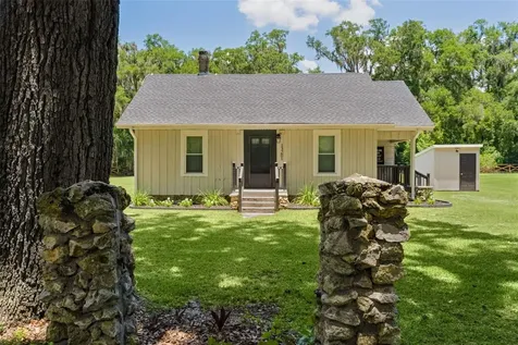 13281 SE 122nd Place Ocklawaha FL 32179