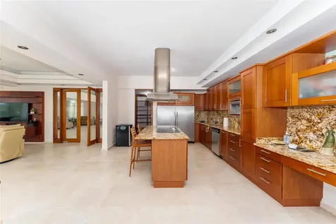 254 Sabanera Dorado PR 00646