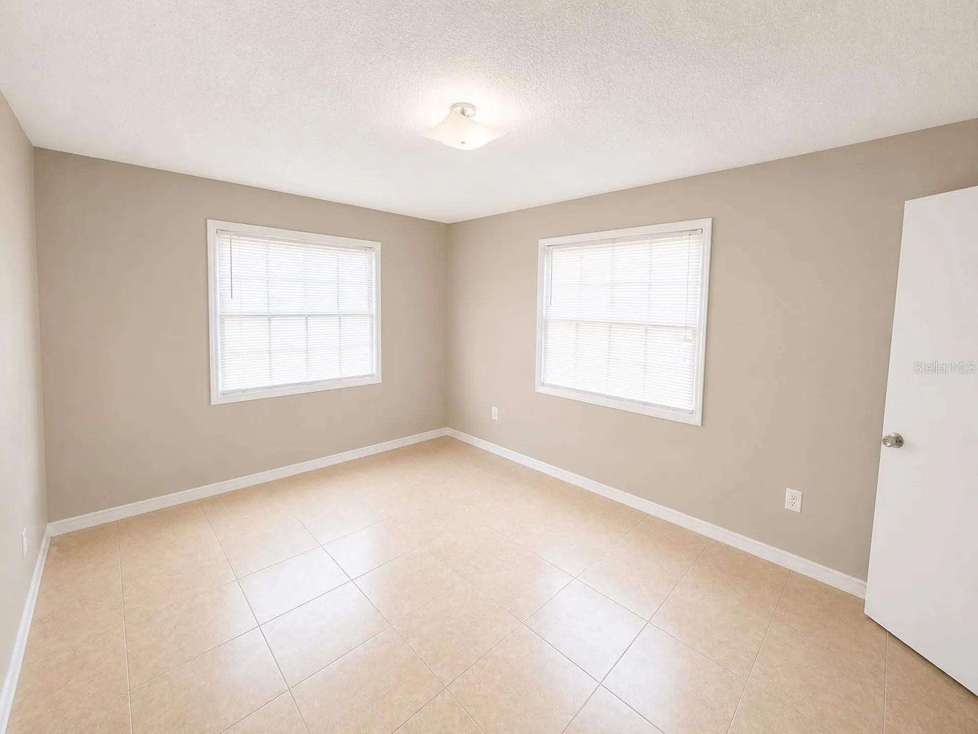 2779 L B Mcleod Road Orlando FL 32805