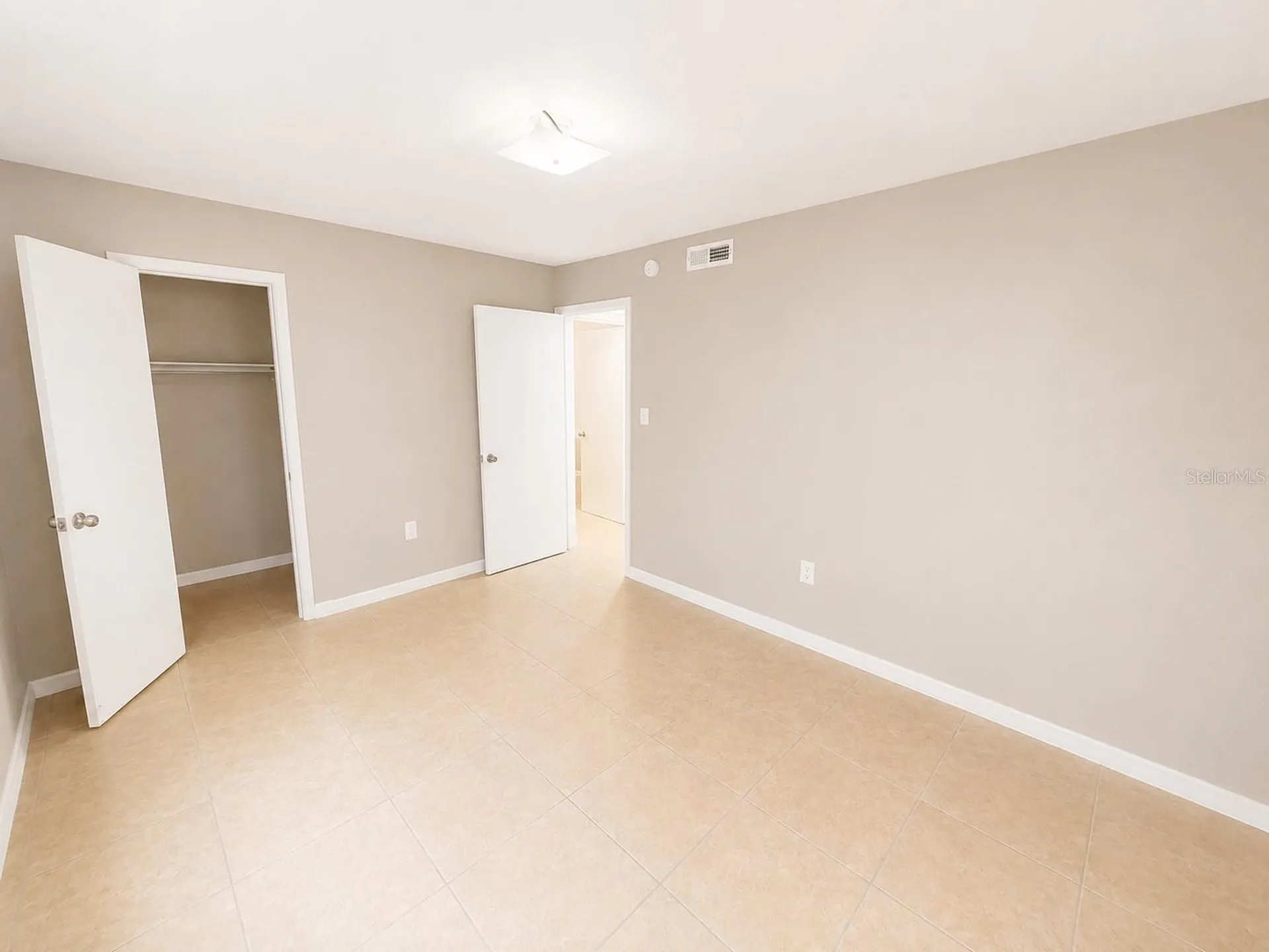 2779 L B Mcleod Road Orlando FL 32805