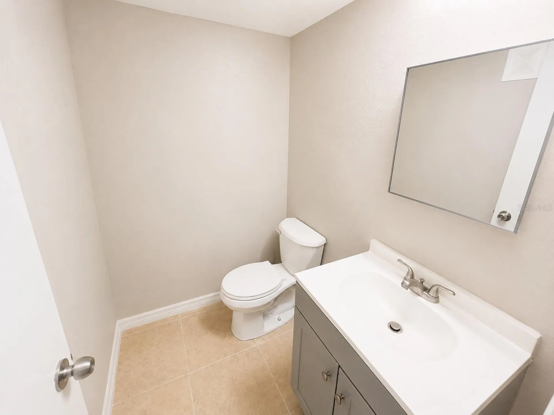 2779 L B Mcleod Road Orlando FL 32805