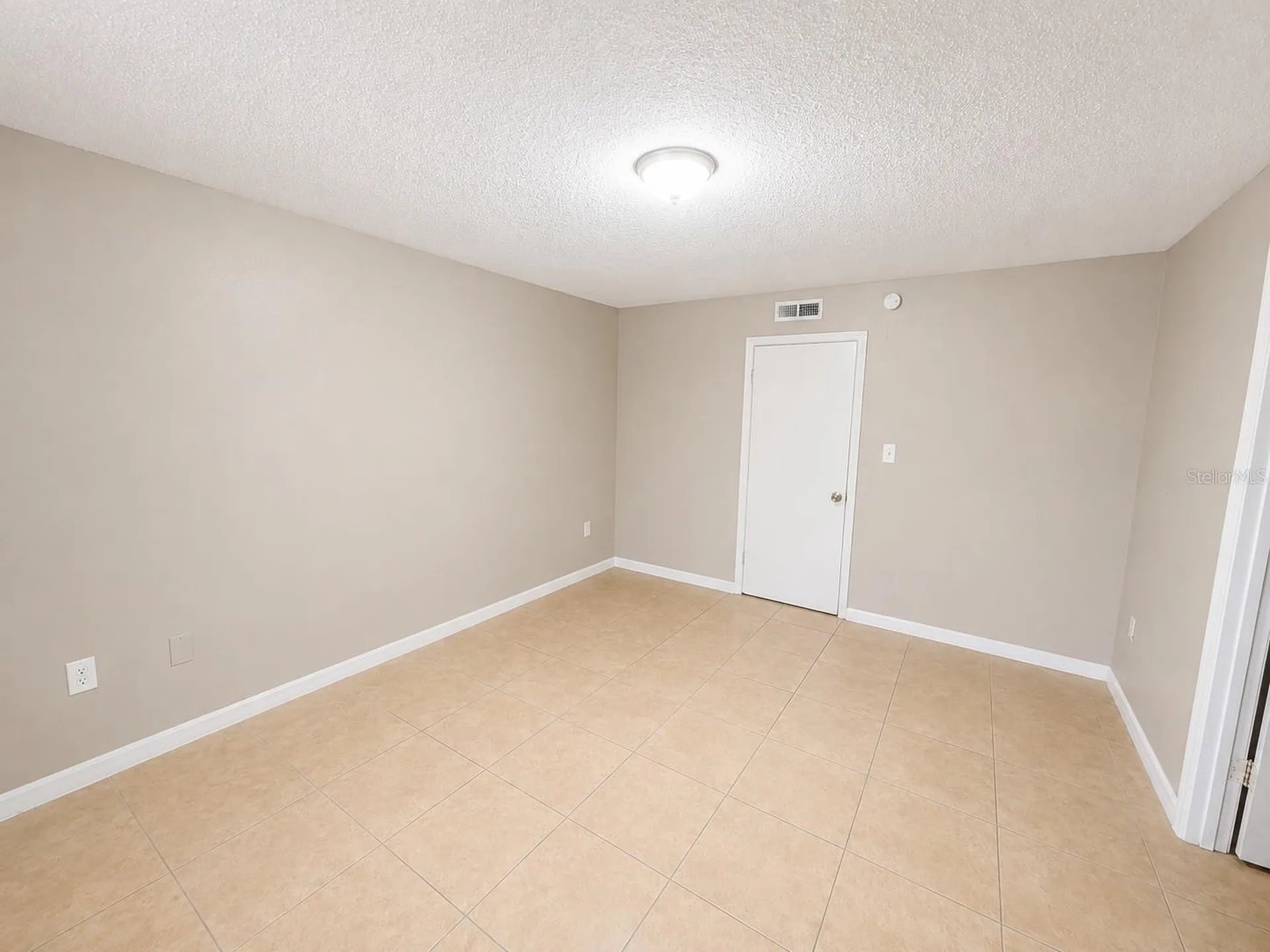 2779 L B Mcleod Road Orlando FL 32805