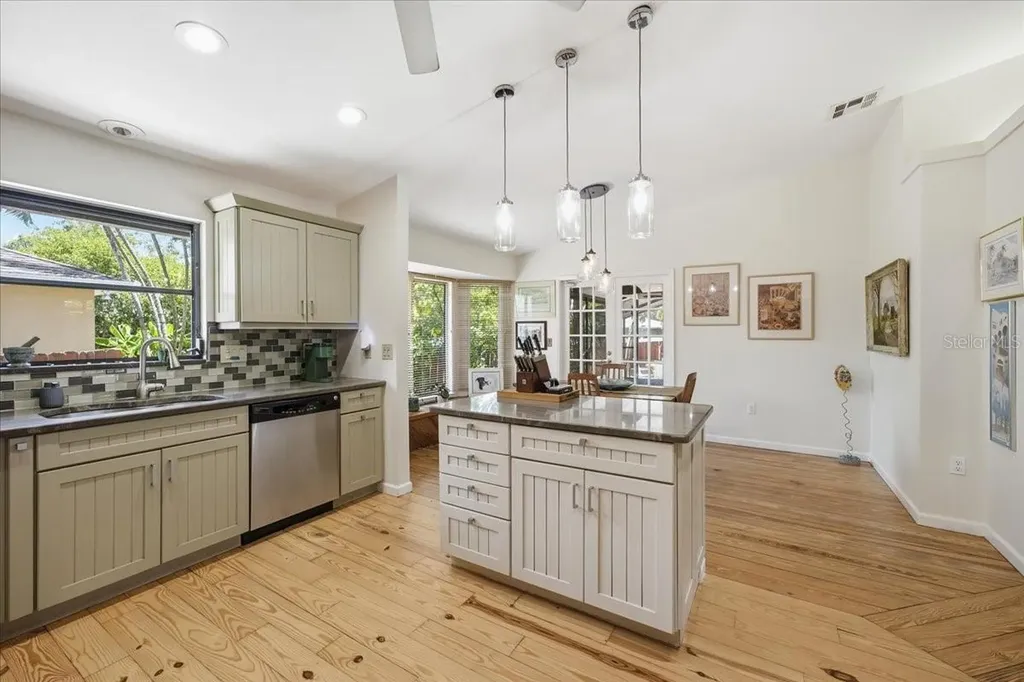 4408 Groveland Avenue Sarasota FL 34231