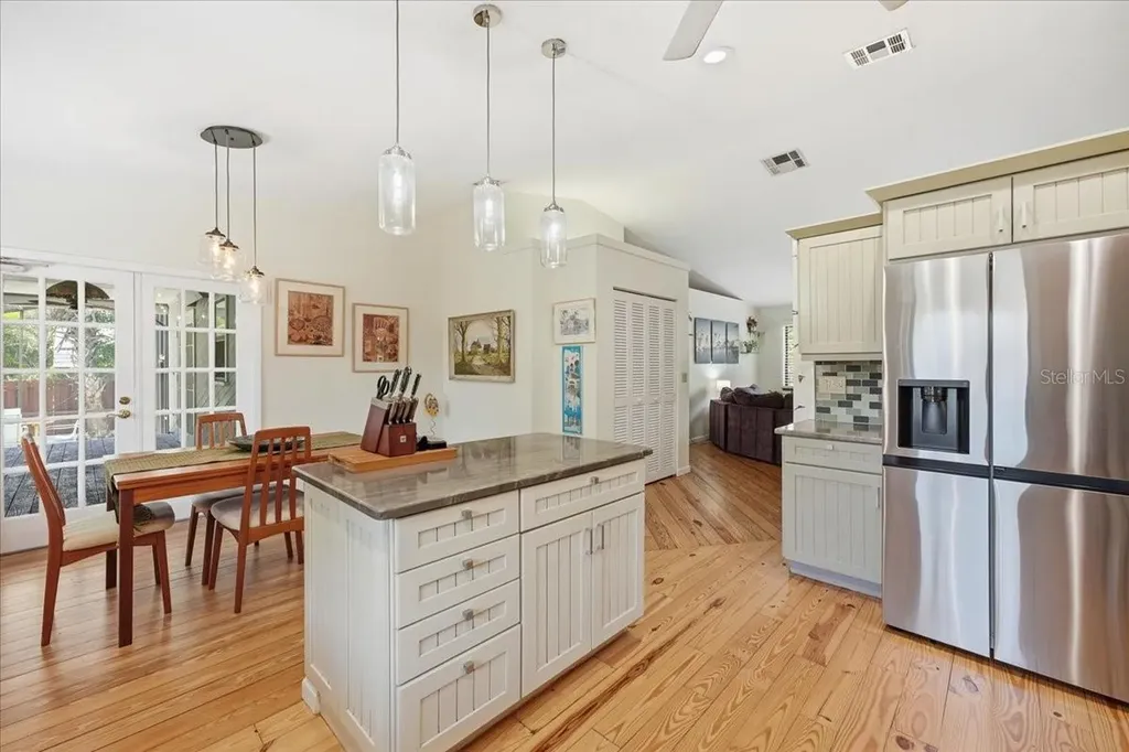 4408 Groveland Avenue Sarasota FL 34231