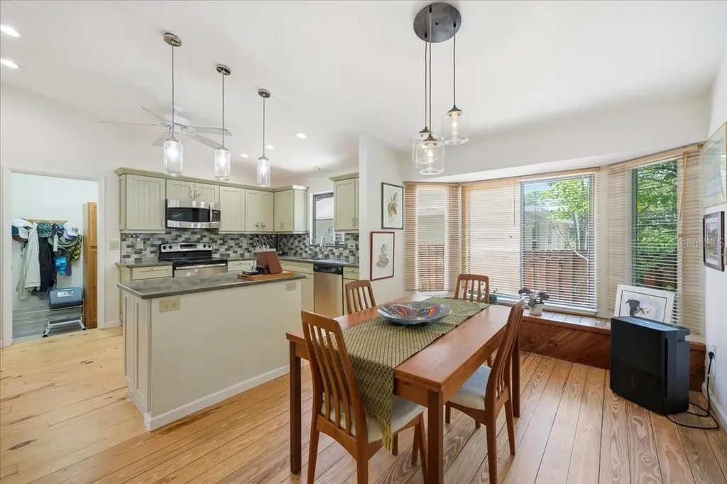 4408 Groveland Avenue Sarasota FL 34231