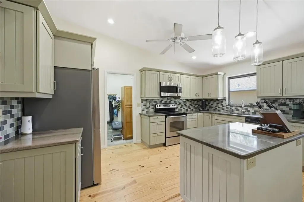 4408 Groveland Avenue Sarasota FL 34231