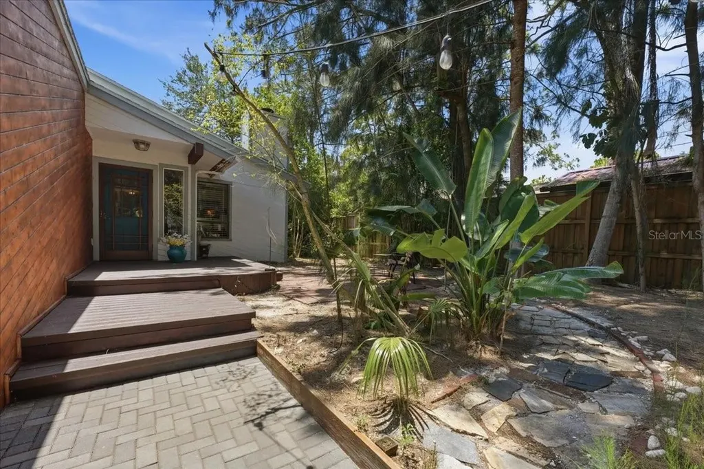 4408 Groveland Avenue Sarasota FL 34231